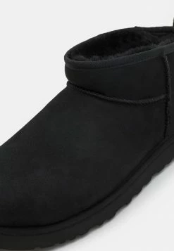 UGG CLASSIC ULTRA MINI - Classic Ankle Boots - Black 5 UGG CLASSIC ULTRA MINI - Classic Ankle Boots - Black -UGG Shop 00233df8a9cf461a8201fc31c5c71b11