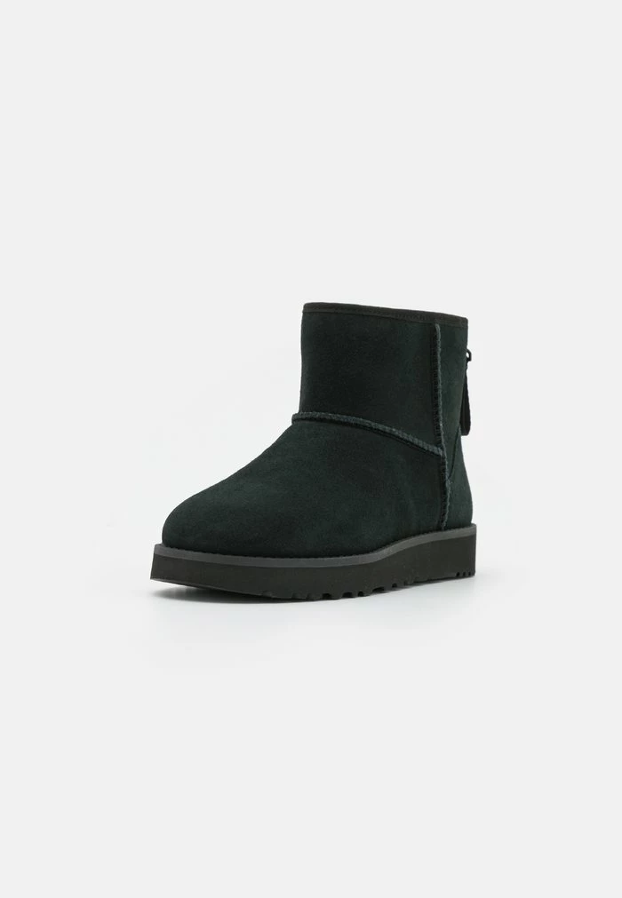 CLASSIC MINI LOGO ZIP - Classic ankle boots - black UGG CLASSIC MINI LOGO ZIP - Classic Ankle Boots - Black -UGG Shop 0e1dc539d3ff4422a2019936696adf51