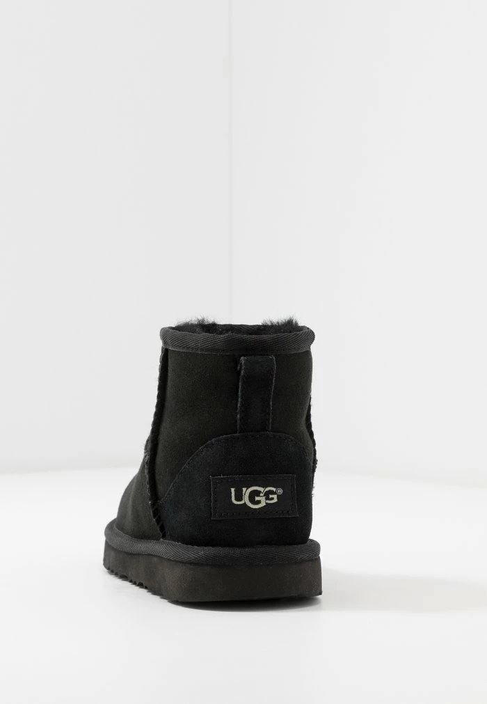 CLASSIC MINI II - Classic ankle boots - black UGG CLASSIC MINI II - Classic Ankle Boots - Black -UGG Shop 0fb9c4f9229e4cabbcce61991db9ba33