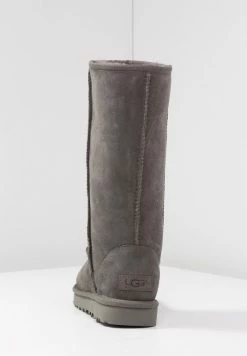 UGG CLASSIC II - Boots - Grey 5 UGG CLASSIC II - Boots - Grey -UGG Shop 10aadbd0711f46bbae8da9e65f55a3ce