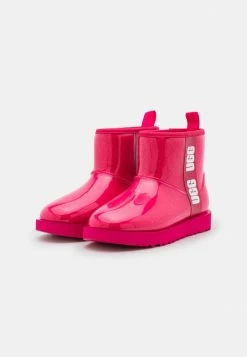 UGG CLASSIC CLEAR MINI - Wellies - Radish 2 UGG CLASSIC CLEAR MINI - Wellies - Radish -UGG Shop 159b001a0a684bf69a3fa773fd9c5b57