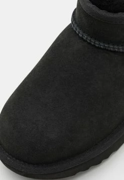UGG CLASSIC ULTRA MINI UNISEX - Classic Ankle Boots - Black 5 UGG CLASSIC ULTRA MINI UNISEX - Classic Ankle Boots - Black -UGG Shop 18a98ca19d8148e9af5bd6dff32c018b