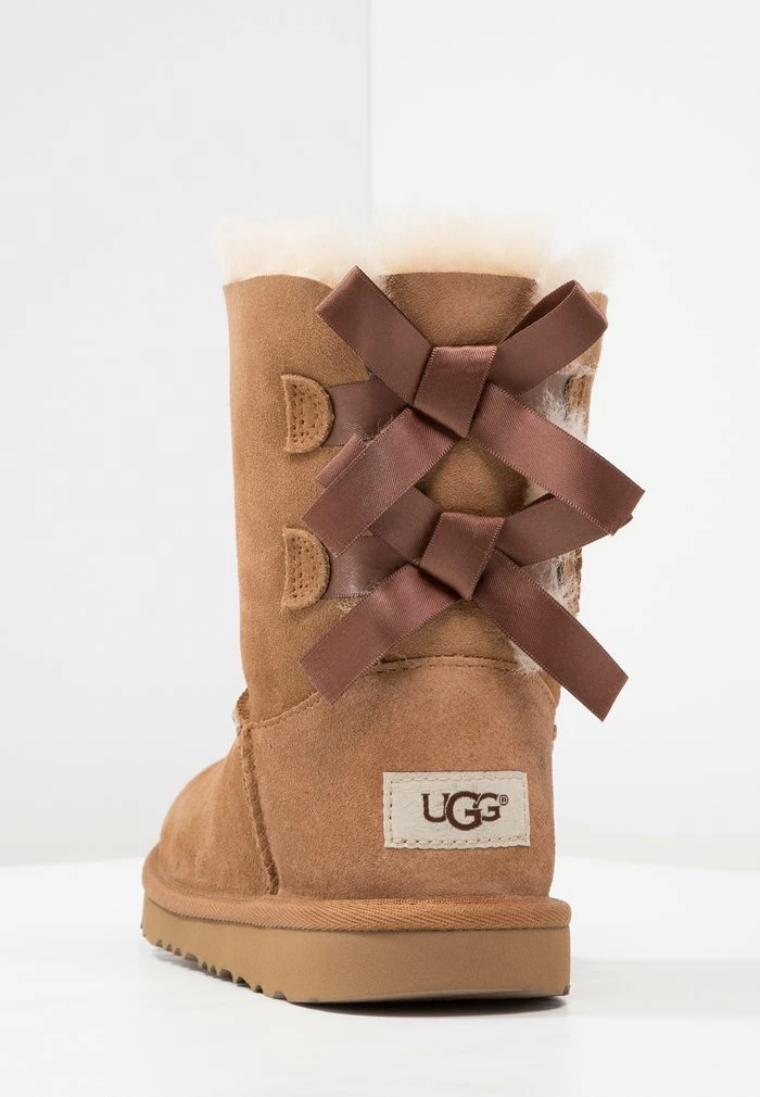 BAILEY BOW II - Lace-up ankle boots - chestnut UGG BAILEY BOW II - Lace-up Ankle Boots - Chestnut -UGG Shop 1a82d6b969b34d6488ec9d397157b542