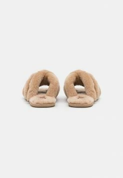 UGG SCUFFITA SPOTTY - Slippers - Natural 3 UGG SCUFFITA SPOTTY - Slippers - Natural -UGG Shop 1b5d1a511c46405e89048a59948139de
