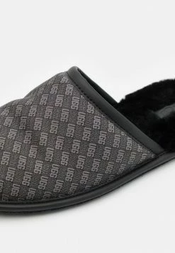 UGG SCUFF LOGO - Slippers - Black -UGG Shop 20d9d245f9f843ddb4fd2a0c012c8dd7