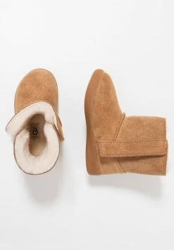UGG KEELAN UNISEX - Classic Ankle Boots - Chestnut