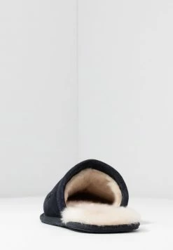 UGG SCUFF - Slippers - True Navy -UGG Shop 24ffb4d689be40f2aba667b610fd55a6