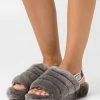 UGG FLUFF YEAH SLIDE - Slippers - Charcoal