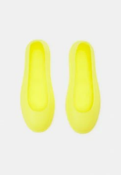 UGG BOOT GUARD - Insole - Canary -UGG Shop 3412f73771b34dacba4d46d7dd8f7077