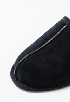 UGG SCUFF - Slippers - True Navy -UGG Shop 3c09e0fb6bd34b0589900781ef9397de