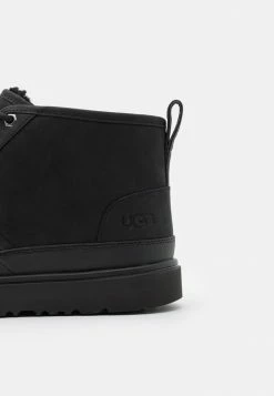 UGG NEUMEL - Casual Lace-ups - Black 5 UGG NEUMEL - Casual Lace-ups - Black -UGG Shop 3e2c55510bd247bf8daa698b11e18cf2