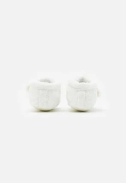 UGG BIXBEE AND LOVEY - First Shoes - Vanilla -UGG Shop 423fa2b5c5a74efcbafffe532041be9e