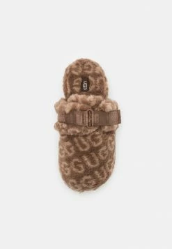 UGG FLUFF IT POP - Slippers - Chestnut -UGG Shop 4614c676c0ea4d109df8b7c895e71bc8