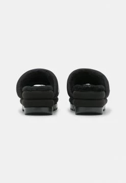 UGG MAXI SLIDE LOGO - Heeled Mules - Black -UGG Shop 461e5aeef76e4b1bb350b94601b0156b