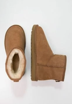 UGG CLASSIC MINI - Classic Ankle Boots - Chestnut 13 UGG CLASSIC MINI - Classic Ankle Boots - Chestnut -UGG Shop 4adf890e8f09492bb1e268e307c7440e