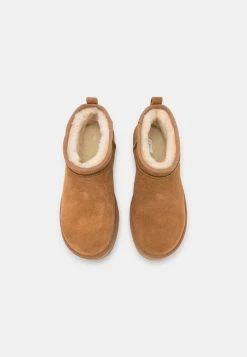 UGG CLASSIC ULTRA MINI PLATFORM - Platform Ankle Boots - Chestnut 5 UGG CLASSIC ULTRA MINI PLATFORM - Platform Ankle Boots - Chestnut -UGG Shop 4ef50020e13744ba834159aca75a5991