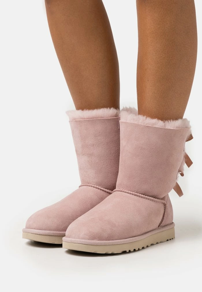 BAILEY BOW - Classic ankle boots - rose grey UGG BAILEY BOW - Classic Ankle Boots - Rose Grey -UGG Shop 5ac465c36bad4c8cb70000f7b0bb3e20