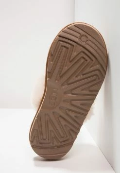 UGG COZY II - Slippers - Chestnut -UGG Shop 5f1cd3b168054abe83d5bc14cb89d128