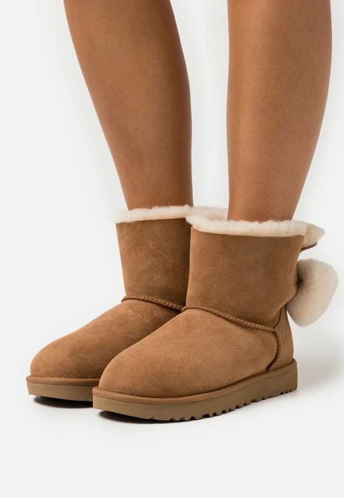 MINI BAILEY FUZZY BOW - Winter boots - chestnut UGG MINI BAILEY FUZZY BOW - Winter Boots - Chestnut -UGG Shop 61fd5608763742948985f159e7c3d4aa