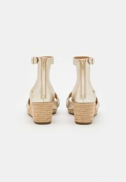 UGG EUGENIA - Wedge Sandals - Pale Gold Metallic 9 UGG EUGENIA - Wedge Sandals - Pale Gold Metallic -UGG Shop 622b4e5240674097bd63093a31735541
