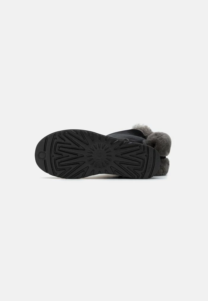 UGG MINI BAILEY FUZZY BOW - Winter Boots - Black 5 UGG MINI BAILEY FUZZY BOW - Winter Boots - Black - Image 5