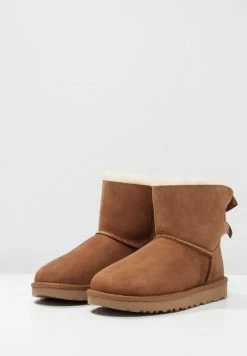 UGG MINI BAILEY BOW - Classic Ankle Boots - Chestnut -UGG Shop 68726e7acdf24726a6d74aeef8f1f65c