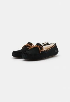 UGG DAKOTA - Slippers - Black 2 UGG DAKOTA - Slippers - Black -UGG Shop 69d27d9be90e4319bf9bceccf20d6109