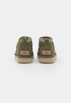 UGG CLASSIC ULTRA MINI - Ankle Boots - Burnt Olive 3 UGG CLASSIC ULTRA MINI - Ankle Boots - Burnt Olive -UGG Shop 6d483997b55047d8b34a22b563b5ad28