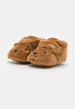 UGG BIXBEE AND LOVEY BEAR STUFFIE SET - Baby Gifts - Chestnut -UGG Shop 6de5ec194905412887f32bfb0bea1a8d