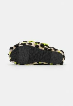 UGG FLUFF YEAH ANIMALIA - Slippers - Key Lime -UGG Shop 711704fc597b41abb35abcc801b0ba64