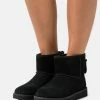UGG CLASSIC MINI LOGO ZIP - Classic Ankle Boots - Black