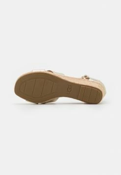 UGG EUGENIA - Wedge Sandals - Pale Gold Metallic 10 UGG EUGENIA - Wedge Sandals - Pale Gold Metallic -UGG Shop 7842007fbdb2434590686c3572a74e77