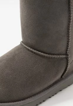 UGG CLASSIC - Classic Ankle Boots - Grey 5 UGG CLASSIC - Classic Ankle Boots - Grey -UGG Shop 7b29a95f065d4a0bbc23eac1c8aae911