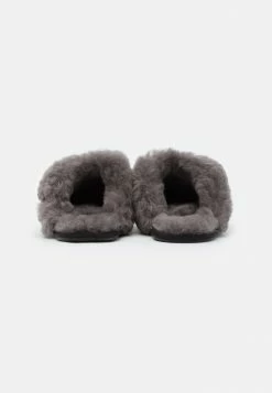 UGG SCUFFETTE - Slippers - Black/grey -UGG Shop 8feeaaecf8b24982a0546ea4f077320c