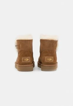 UGG MINI BAILEY BUTTON BLING - Classic Ankle Boots - Chestnut/gold 3 UGG MINI BAILEY BUTTON BLING - Classic Ankle Boots - Chestnut/gold -UGG Shop 9233d1889c33479b91a5418a5b7d6ad0
