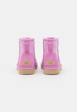 UGG CLASSIC MINI - Classic Ankle Boots - Wildflower 3 UGG CLASSIC MINI - Classic Ankle Boots - Wildflower -UGG Shop 982b0ca44abd4a6da17daaa3b8a7fc3e