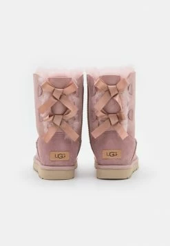 UGG BAILEY BOW - Classic Ankle Boots - Rose Grey 3 UGG BAILEY BOW - Classic Ankle Boots - Rose Grey -UGG Shop 9c242b3c6b994e2da84b5c62e188470b