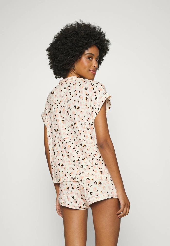 AMELIA SET - Pyjamas - cream UGG AMELIA SET - Pyjamas - Cream -UGG Shop a34b322ad9144dca87074c6189b848b2