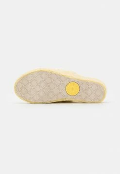 UGG FLUFF YEAH VEGAN - Platform Sandals - Banana Pudding -UGG Shop a4f32b6220c44ac78e501d9b28835fd7