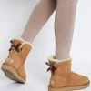 UGG MINI BAILEY BOW - Classic Ankle Boots - Chestnut