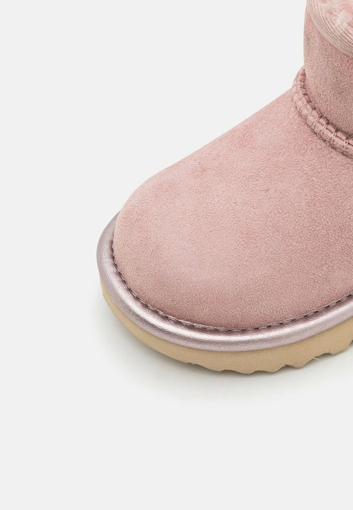 CLASSIC MINI SHINE - Classic ankle boots - rose grey UGG CLASSIC MINI SHINE - Classic Ankle Boots - Rose Grey -UGG Shop af753cb83ddf4e58a4fa51282ef76e92
