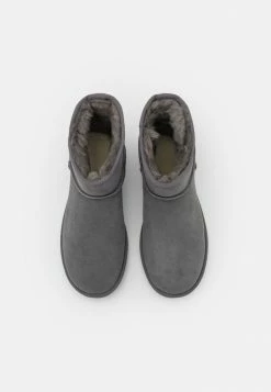 UGG CLASSIC MINI - Classic Ankle Boots - Dark Grey 3 UGG CLASSIC MINI - Classic Ankle Boots - Dark Grey -UGG Shop b078d2bee39e49c2aef4cd5855356a8a