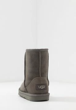 UGG CLASSIC - Classic Ankle Boots - Grey 3 UGG CLASSIC - Classic Ankle Boots - Grey -UGG Shop b40f538ff80a45d2aee3f5eff70a4923