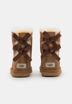 UGG BAILEY BOW - Boots - Chestnut -UGG Shop bc35c81a46b642a4a5a9c267b1e9fb4c
