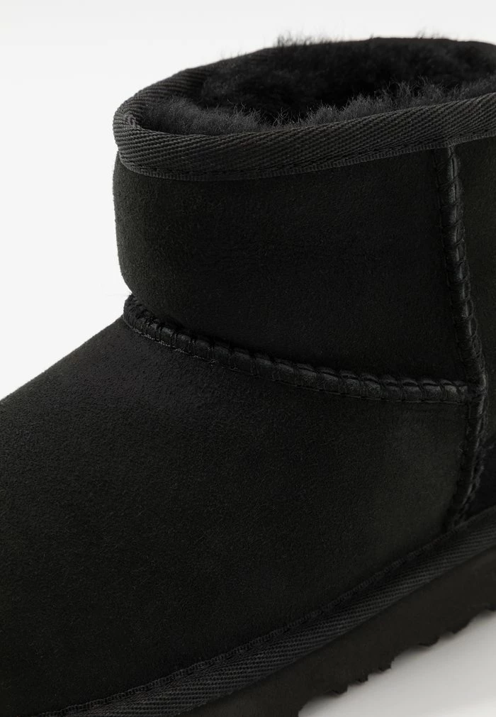 CLASSIC MINI II - Classic ankle boots - black UGG CLASSIC MINI II - Classic Ankle Boots - Black -UGG Shop bc423b0126624e33aaf5d3381e03e295