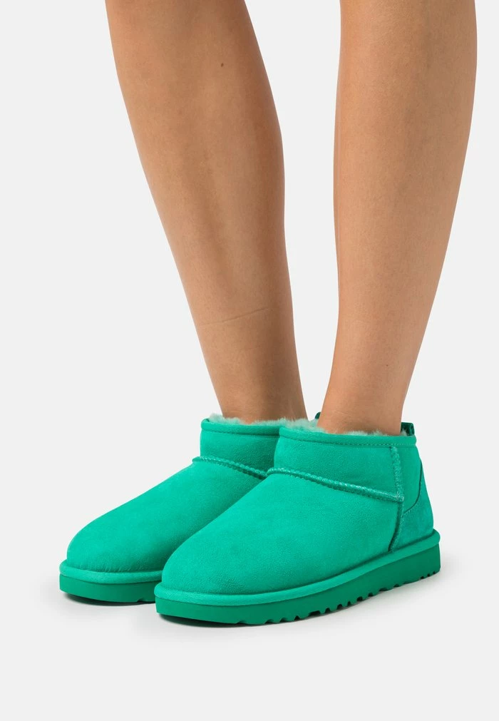 UGG CLASSIC ULTRA MINI - Ankle Boots - Emerald Green 1 UGG CLASSIC ULTRA MINI - Ankle Boots - Emerald Green