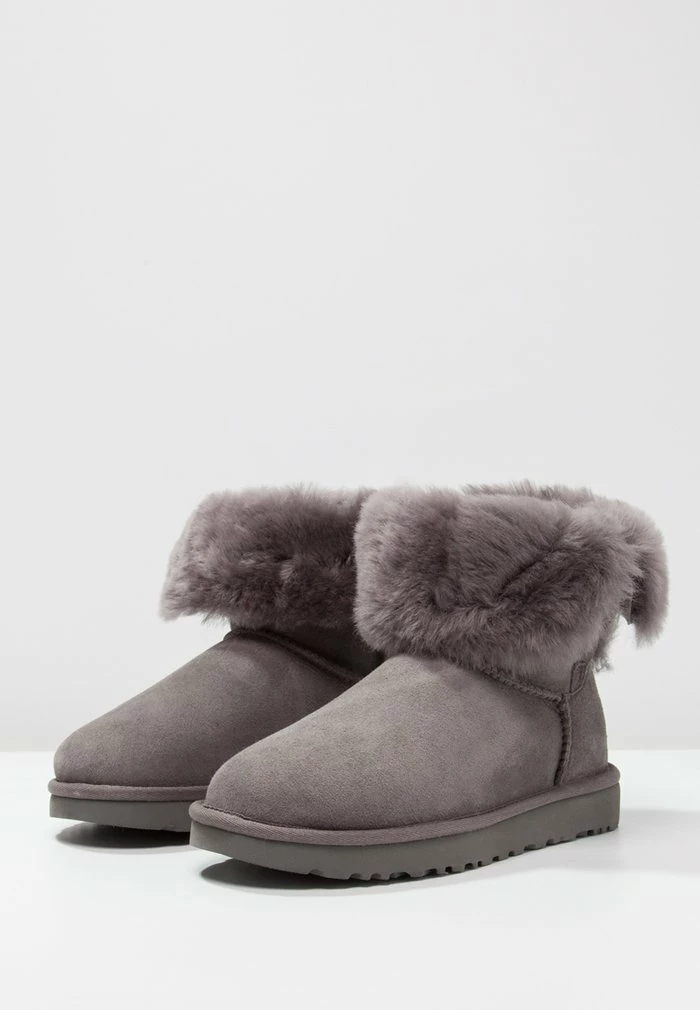 BAILEY BUTTON II - Classic ankle boots - grey UGG BAILEY BUTTON II - Classic Ankle Boots - Grey -UGG Shop c7052dc2be7043a6941b469820cab3f6
