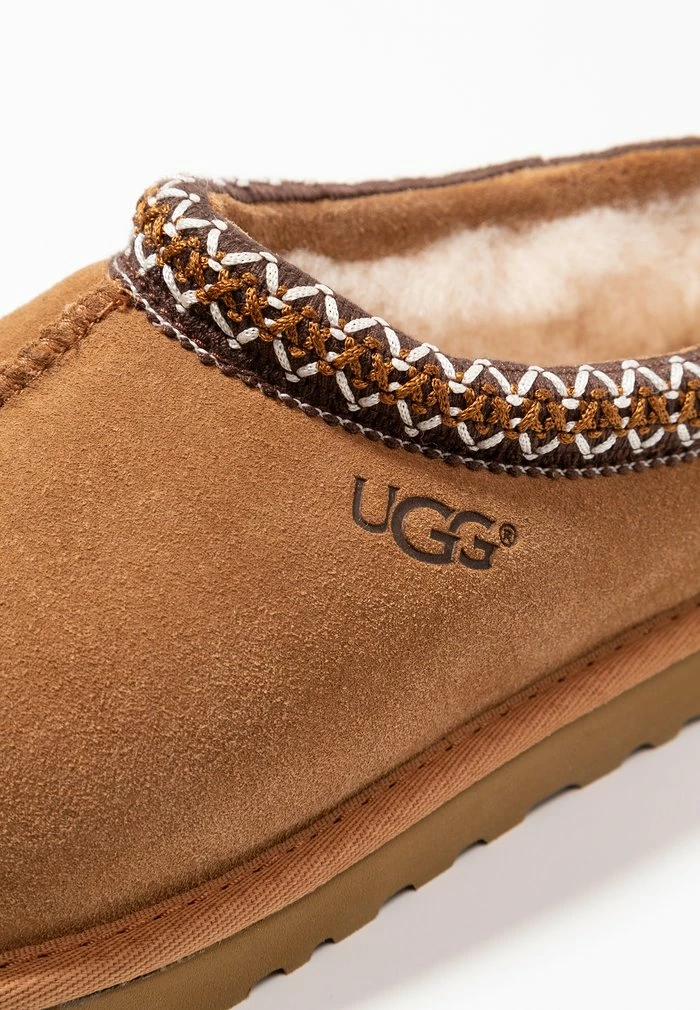 TASMAN - Slippers - chestnut UGG TASMAN - Slippers - Chestnut -UGG Shop c79e16aa1430443686a0e914e449990a