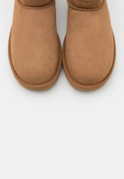 UGG CLASSIC ULTRA MINI - Ankle Boots - Chestnut 3 UGG CLASSIC ULTRA MINI - Ankle Boots - Chestnut -UGG Shop caf87f95b0604058aaff7f19b19ef22b