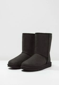UGG CLASSIC - Winter Boots - Black 3 UGG CLASSIC - Winter Boots - Black -UGG Shop d2657519f5e44520a09bcf48c1ac8d0a